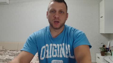 Snapshot of malchyshka chatting on December 24, 2024, 12:11 pm malchyshka online show from December 24, 2024, 12:11 pm