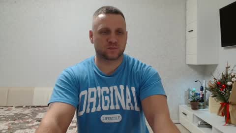 Snapshot of malchyshka chatting on January 16, 2025, 5:33 pm malchyshka online show from January 16, 2025, 5:33 pm