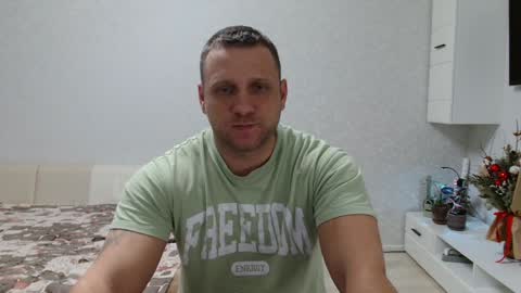 Snapshot of malchyshka chatting on January 28, 2025, 12:11 pm malchyshka online show from January 28, 2025, 12:11 pm