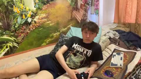 Snapshot of malcolm_yang chatting on June 3, 2026, 10:51 am Tom and Mark 3 online show from June 3, 2026, 10:51 am
