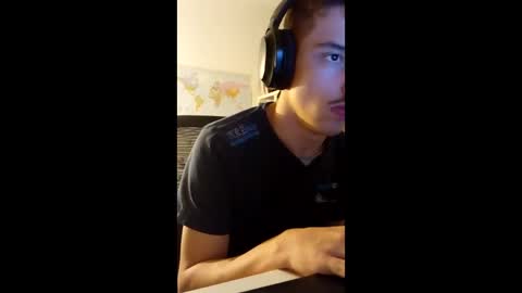 male20y online show from May 8, 2026, 1:22 am
