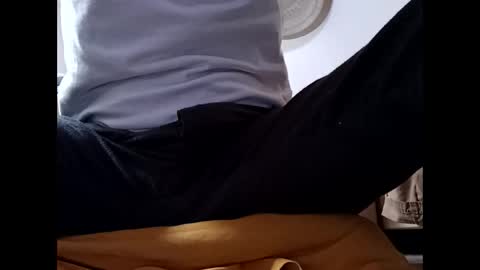 Snapshot of malenchanted chatting on November 13, 2025, 2:05 pm malenchanted online show from November 13, 2025, 2:05 pm