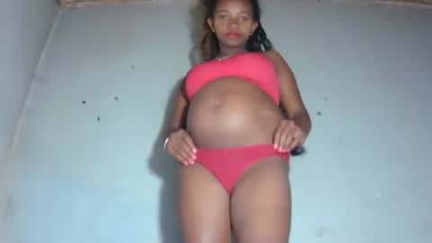 Snapshot of malinah01 chatting on October 21, 2025, 5:41 am malinah01 online show from October 21, 2025, 5:41 am