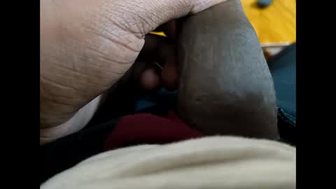 Snapshot of mallik63040 chatting on December 9, 2024, 5:51 am Sree0703 online show from December 9, 2024, 5:51 am