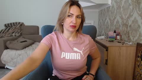 mallinia online show from February 1, 2026, 12:37 pm