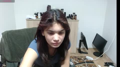 mallorymyers online show from November 17, 2025, 8:03 pm