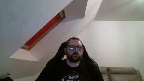 breton online show from May 19, 2026, 7:53 pm