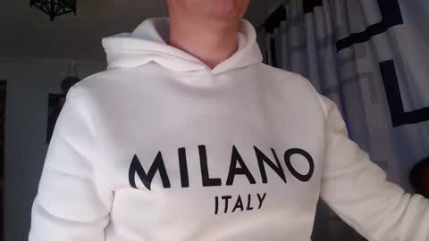 malvolamont online show from March 7, 2026, 6:05 pm