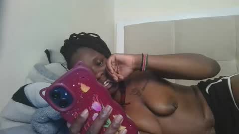 mamaa online show from March 31, 2026, 11:16 pm