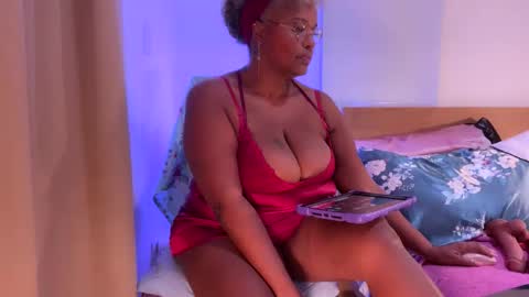 Snapshot of mamigilf66 chatting on January 17, 2026, 5:34 am mamigilf66 online show from January 17, 2026, 5:34 am