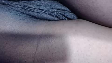 cristal online show from February 28, 2025, 8:42 am