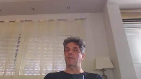 man211172 online show from April 4, 2026, 3:09 pm