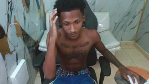 man_sant11 online show from April 29, 2026, 4:11 pm