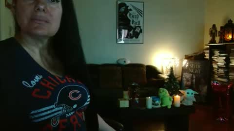 mandaloriangirlsfight online show from December 19, 2025, 7:10 pm