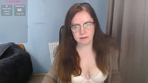 mandarinka28 online show from March 16, 2026, 9:13 am