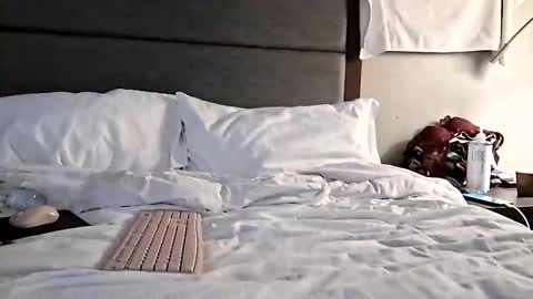 Mandi Bliss online show from January 14, 2026, 9:59 am