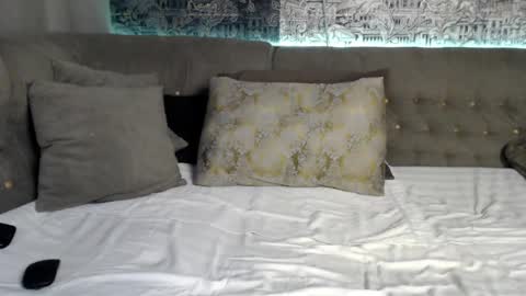 Mandy  online show from January 16, 2025, 2:19 pm