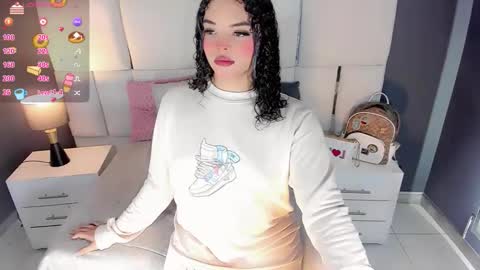 manellyksparklee online show from November 11, 2025, 1:11 pm
