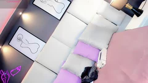 manellyksparklee online show from June 8, 2026, 1:11 pm