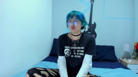 Snapshot of manelyn_loughran chatting on October 17, 2025, 3:53 am MANELYN  online show from October 17, 2025, 3:53 am