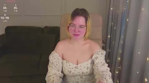 manic_pixie_ online show from January 30, 2025, 10:50 am