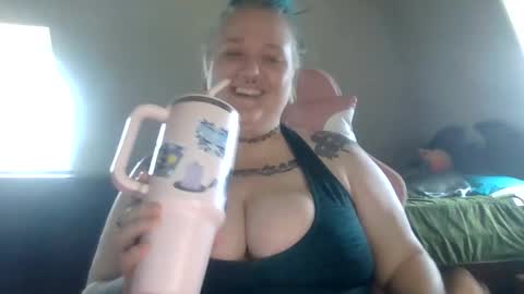 ManicPixiePop online show from November 22, 2025, 6:40 pm