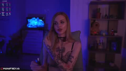 Amelie online show from December 6, 2024, 3:22 pm