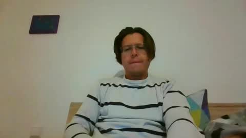 manncr online show from September 24, 2025, 6:39 am