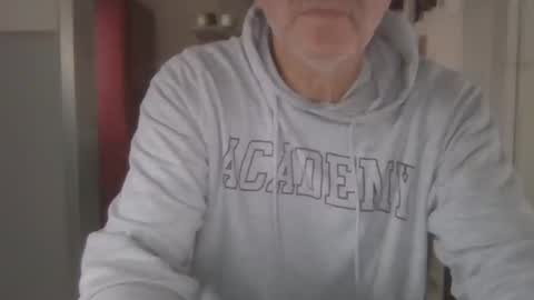 Snapshot of manngrossbite chatting on January 5, 2025, 3:13 pm manngrossbite online show from January 5, 2025, 3:13 pm