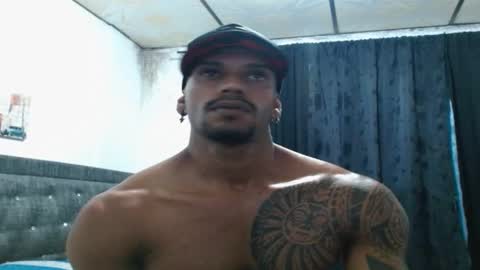 Snapshot of manolofitt chatting on December 4, 2024, 11:46 pm Manolo online show from December 4, 2024, 11:46 pm
