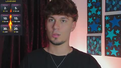  independent model online show from April 12, 2026, 3:11 am