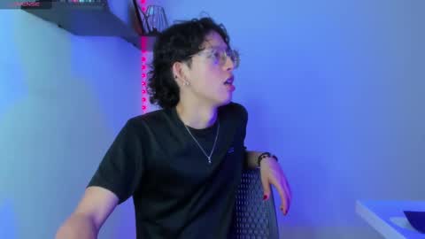 Manuel online show from February 12, 2025, 7:45 pm