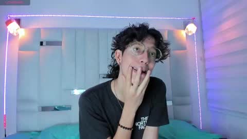 Manuel online show from February 23, 2025, 7:28 pm