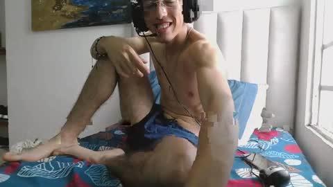 Manuel online show from April 11, 2026, 8:35 pm