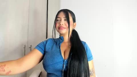 MANUELA online show from September 21, 2025, 3:13 pm