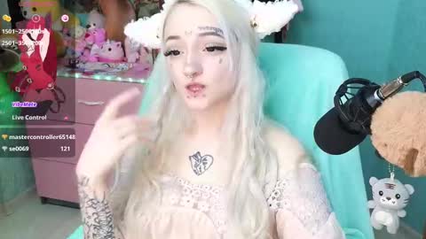 Manuela online show from January 20, 2025, 2:57 pm