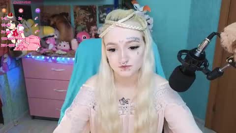 Manuela online show from March 12, 2025, 8:31 pm