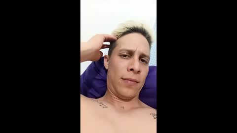 manufuego1 online show from May 4, 2026, 1:56 am