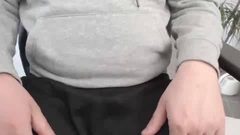 Snapshot of manuherb84 chatting on November 9, 2025, 9:40 am manuherb84 online show from November 9, 2025, 9:40 am