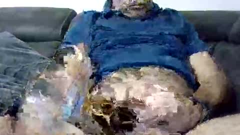 Snapshot of manuv chatting on December 4, 2025, 12:42 am manuv online show from December 4, 2025, 12:42 am