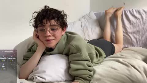 Snapshot of maplefroggy chatting on February 17, 2025, 8:58 pm Maple online show from February 17, 2025, 8:58 pm