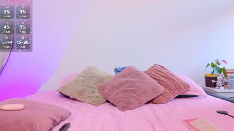     online show from January 26, 2025, 10:35 pm