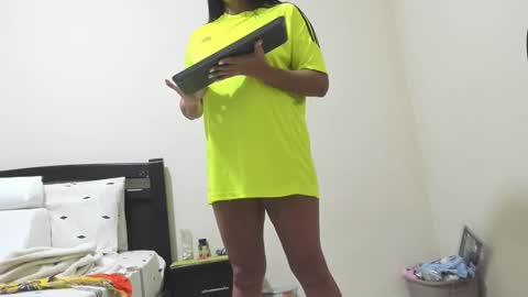 Mara online show from December 15, 2025, 12:53 pm