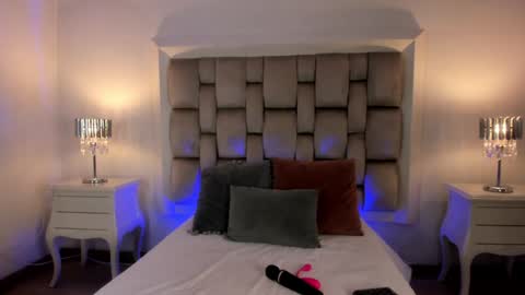 Mara online show from February 5, 2025, 3:02 am