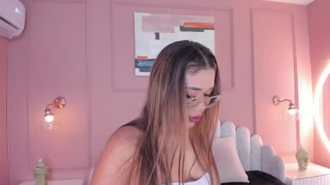 Snapshot of mara_brooks chatting on December 22, 2024, 6:48 pm Mara online show from December 22, 2024, 6:48 pm