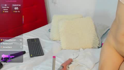 mara_clob online show from December 4, 2025, 7:11 pm