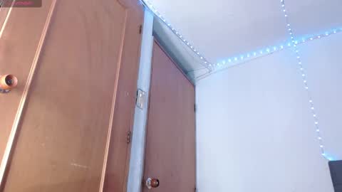 maraa_lee online show from February 11, 2025, 9:14 pm