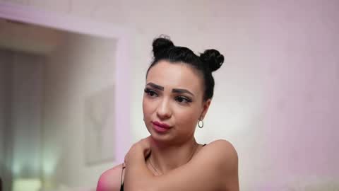  Mara  online show from February 22, 2025, 1:44 am