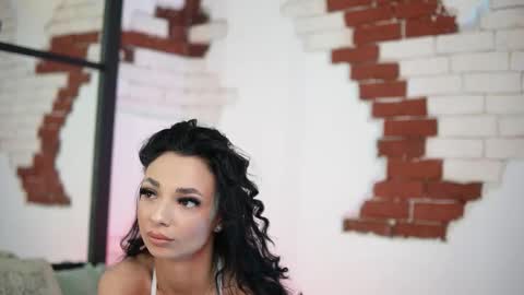  Mara  online show from February 22, 2026, 9:35 pm