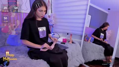 Snapshot of maraia_ford chatting on October 14, 2025, 8:20 pm Mara  online show from October 14, 2025, 8:20 pm